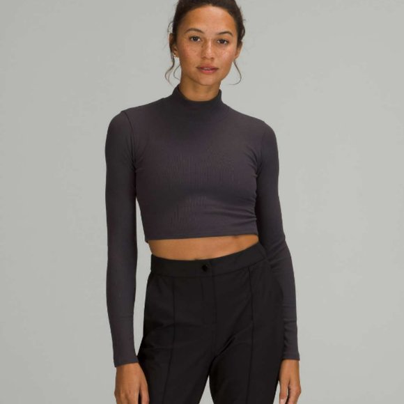 Looking for Lululemon LA Open Back Mock Neck Long Sleeve Size 6 - Picture 2 of 4